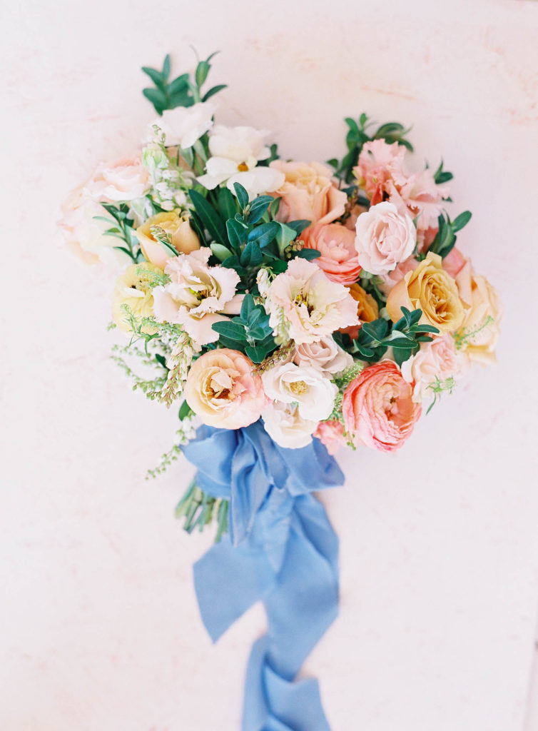 Mandy-grace-designs-wedding-bouquet
