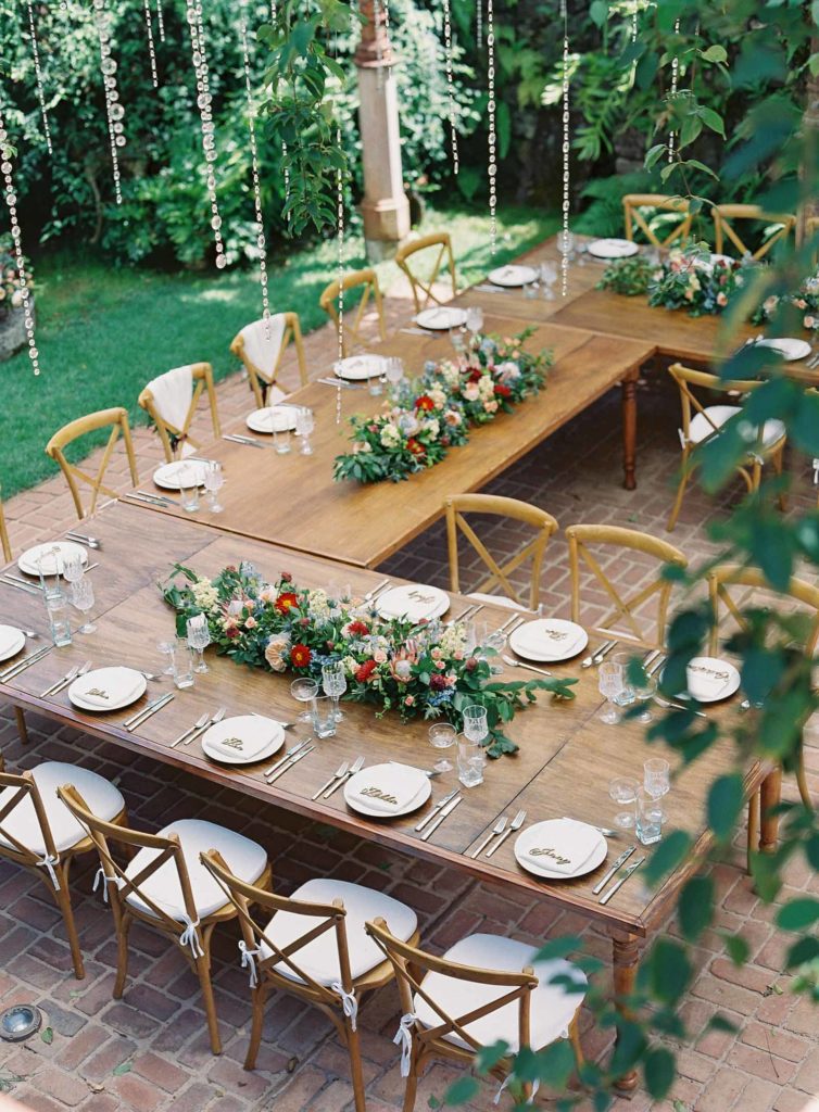 gorgeous-wedding-tablescape-maui-hawaii