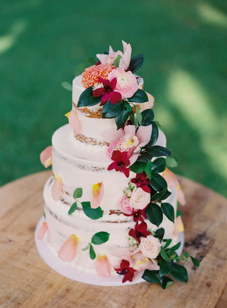 wedding-cakes-on-maui