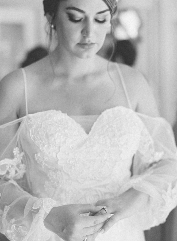 wedding-photos-in-black-and-white