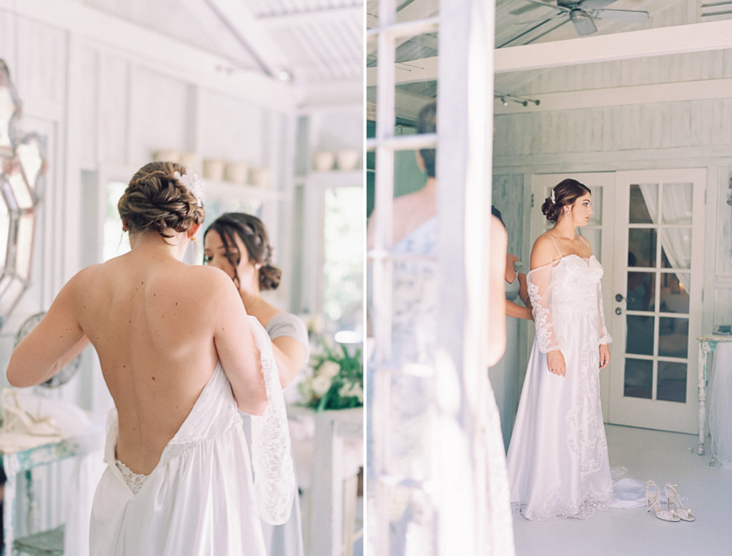 bride-gets-ready-photos