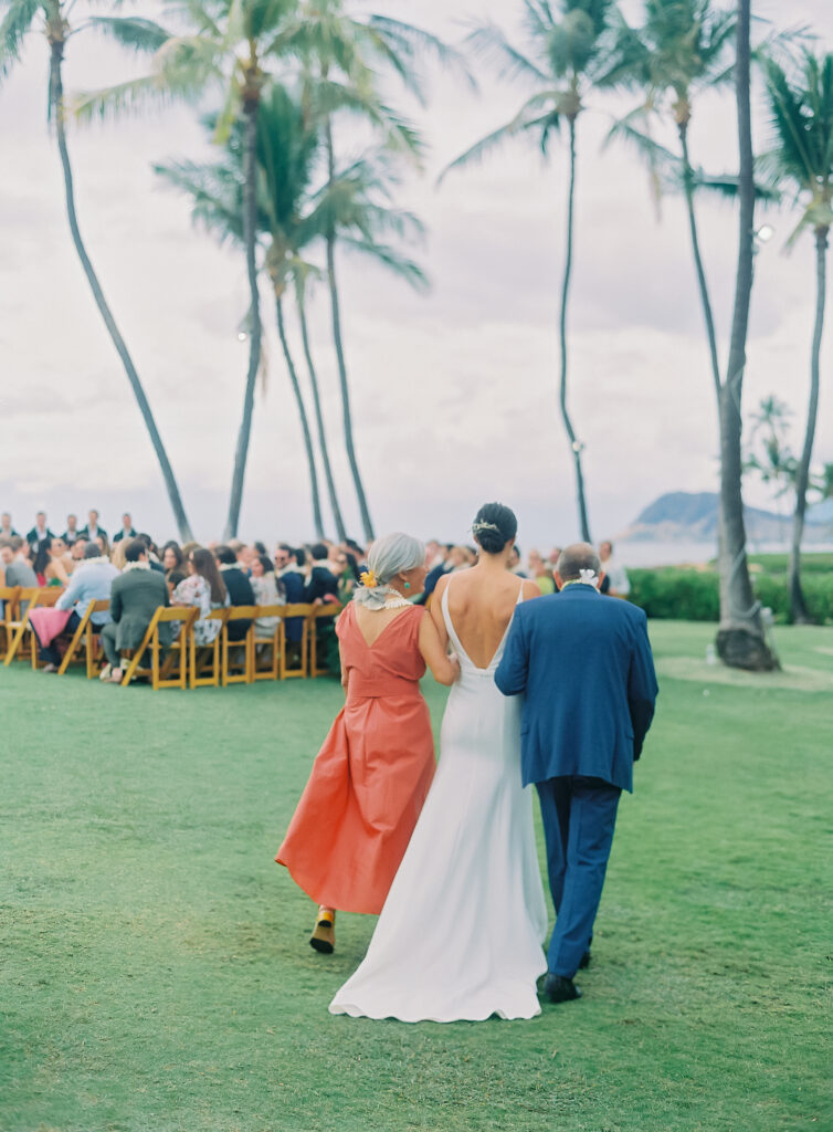 bride-entrance-oahu-oceanfront-wedding-ceremony