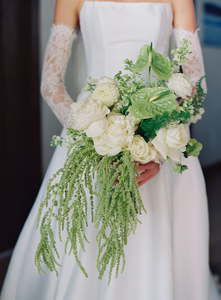 fall-wedding-bouquet-maui